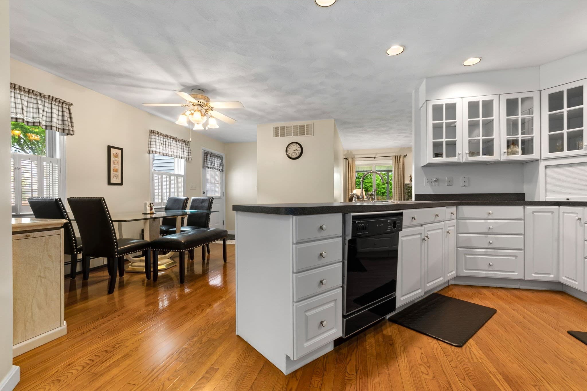 Single Family Residence at 4 Calas Circle, Peabody MA 01960, Peabody, photo 26 of 42