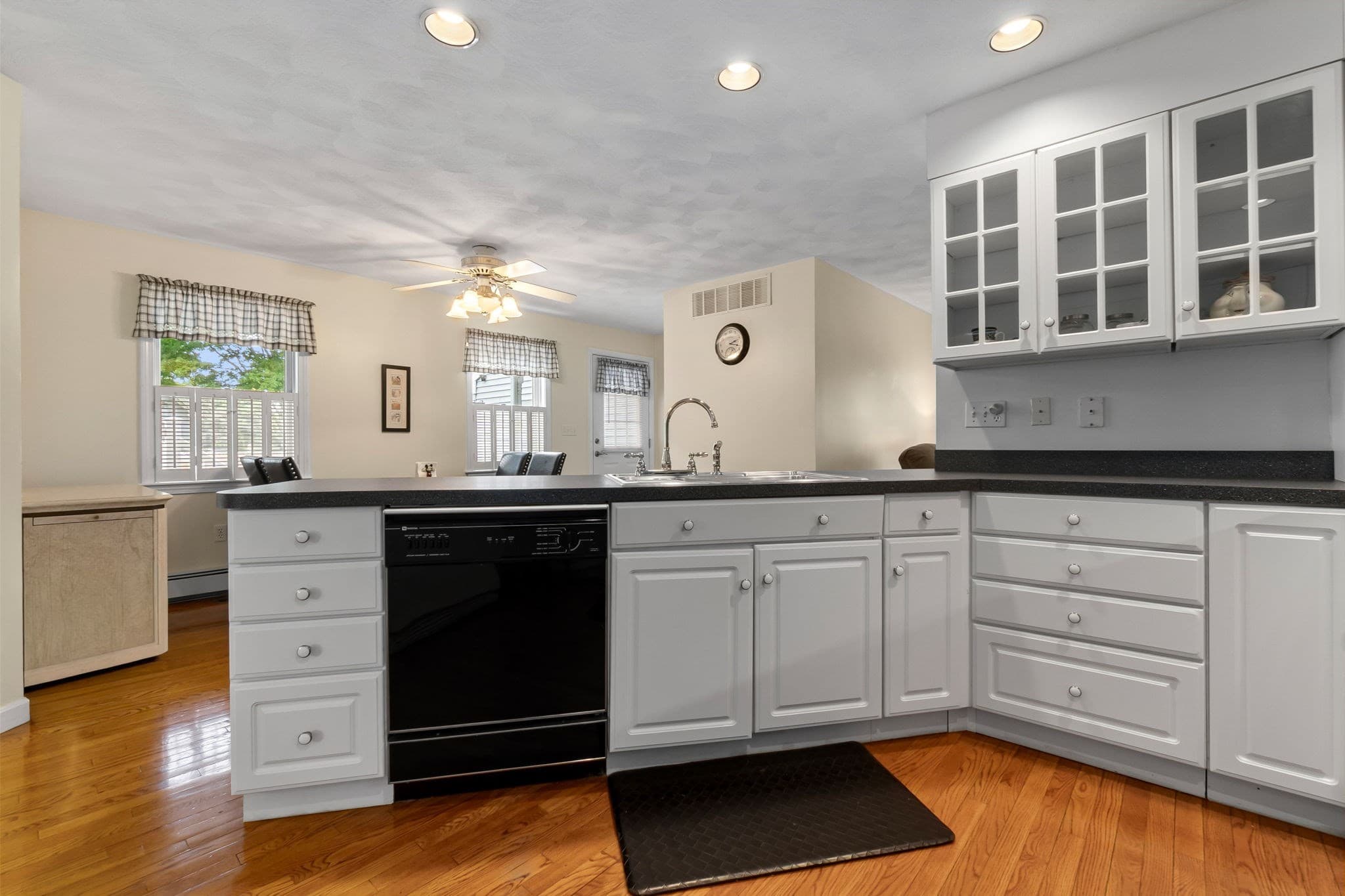 Single Family Residence at 4 Calas Circle, Peabody MA 01960, Peabody, photo 28 of 42