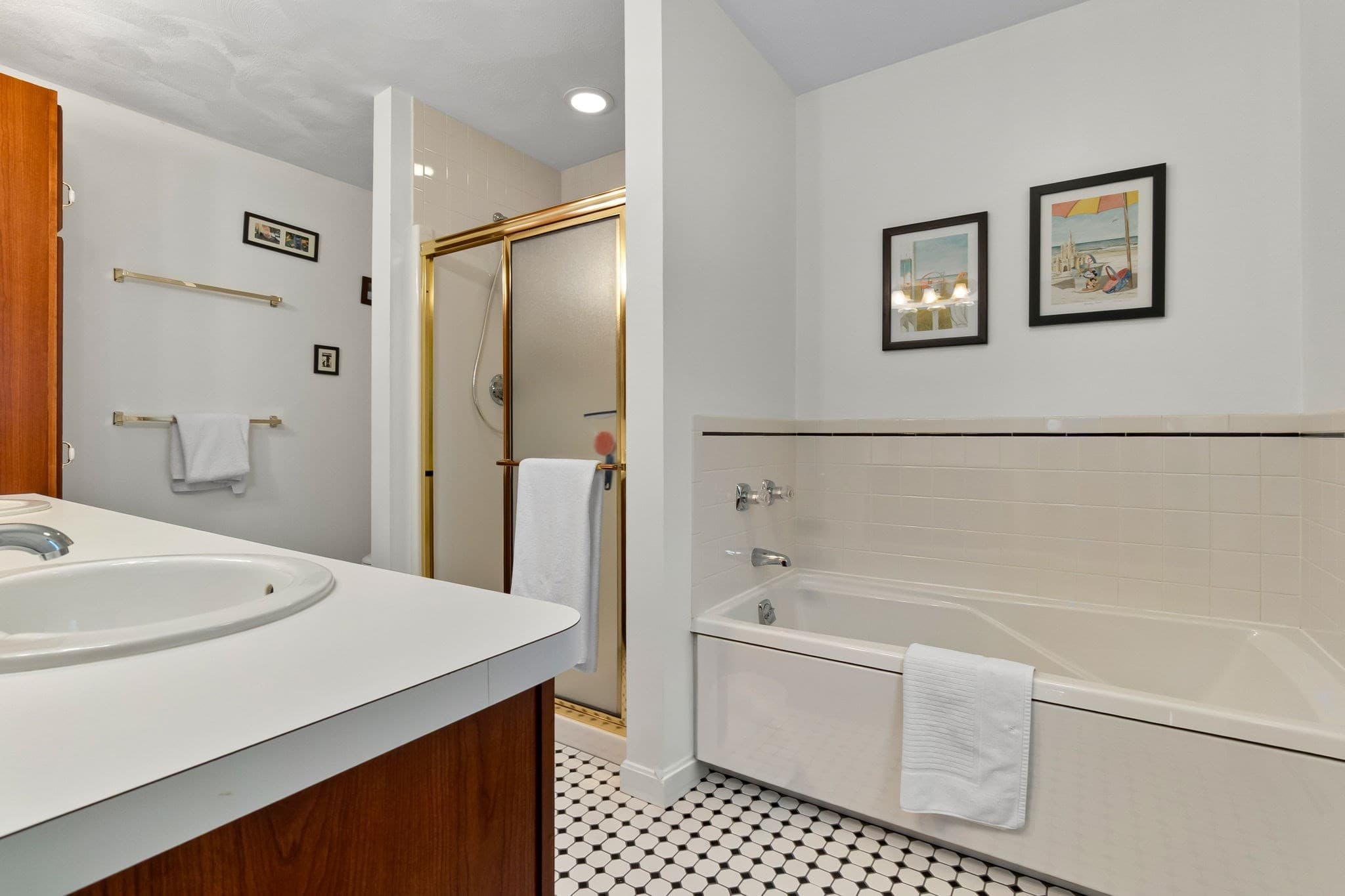 Single Family Residence at 4 Calas Circle, Peabody MA 01960, Peabody, photo 19 of 42