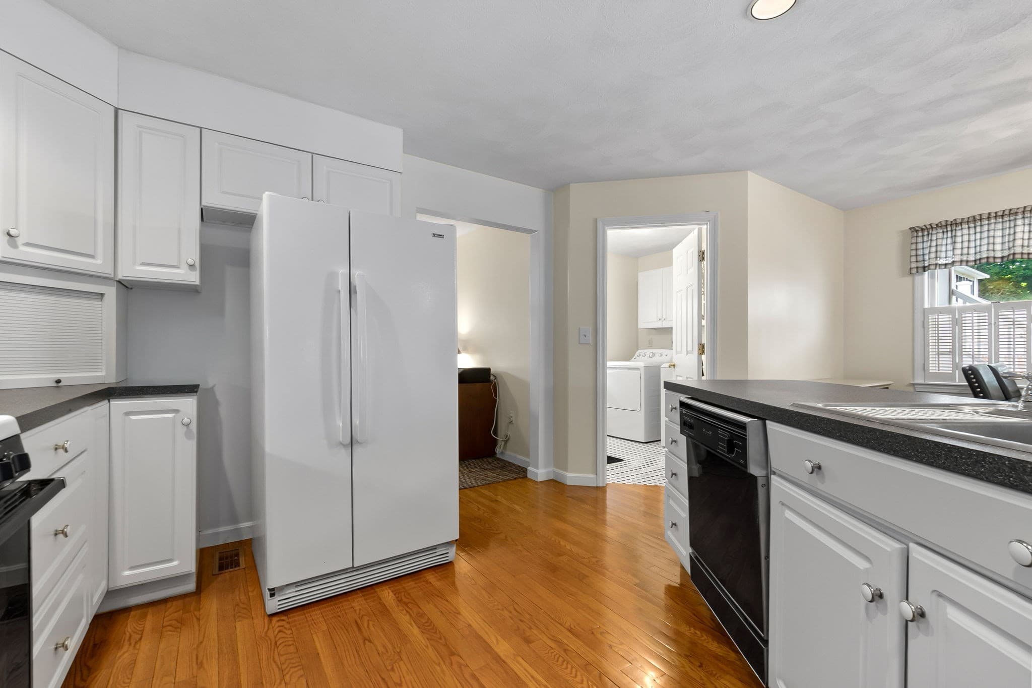 Single Family Residence at 4 Calas Circle, Peabody MA 01960, Peabody, photo 29 of 42