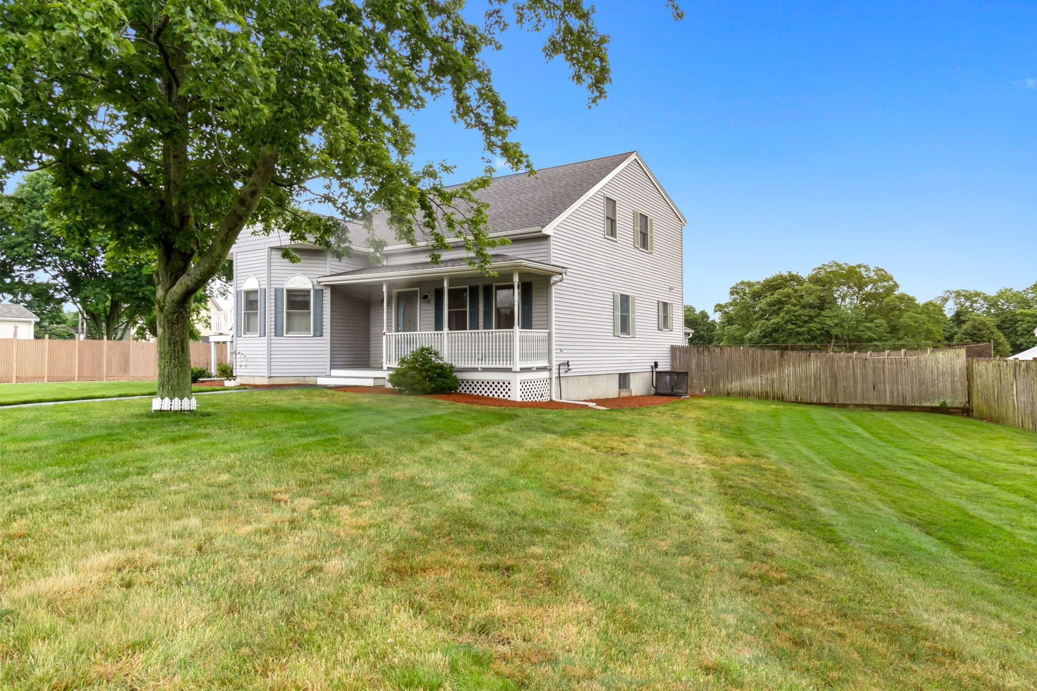 Single Family Residence at 4 Calas Circle, Peabody MA 01960, Peabody, photo 4 of 42