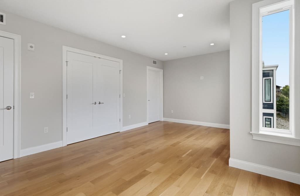 Condominium at 40 Westmoreland St # 8, Boston MA 02124, Boston, photo 13 of 22