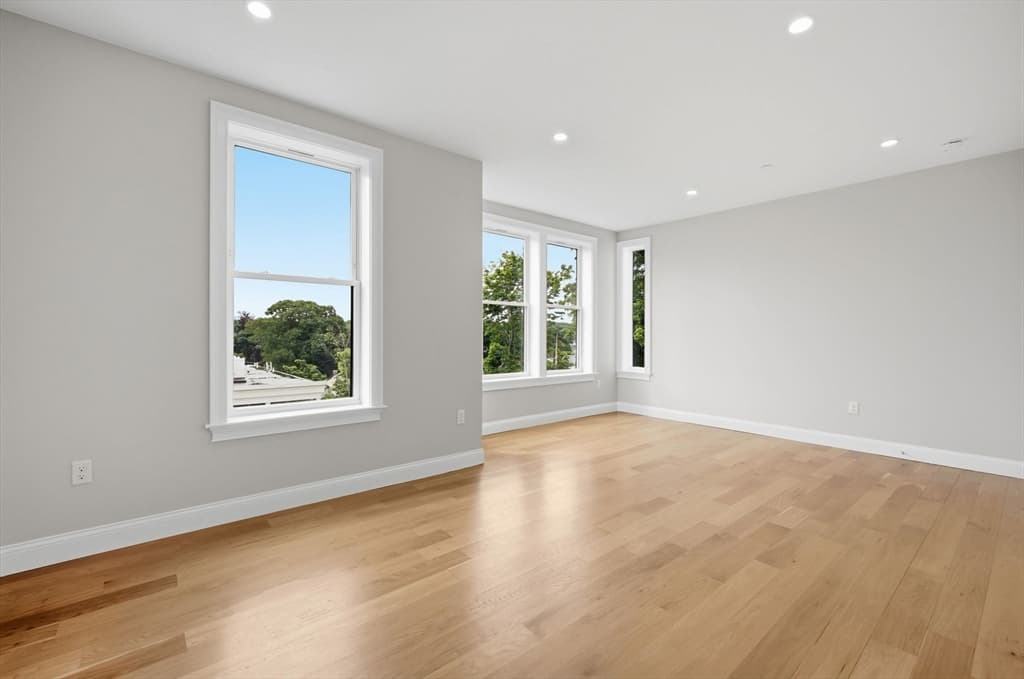 Condominium at 40 Westmoreland St # 8, Boston MA 02124, Boston, photo 12 of 22