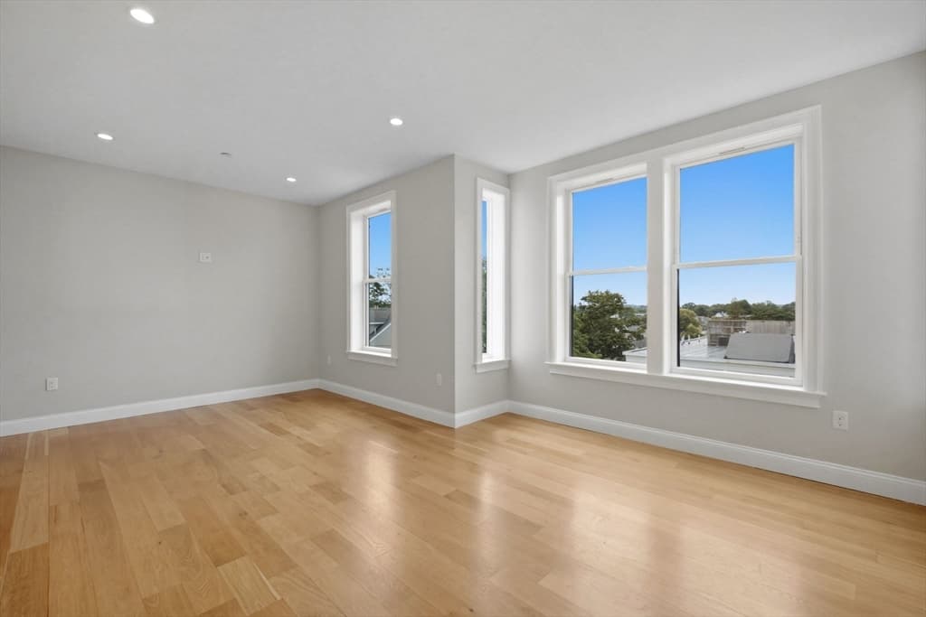 Condominium at 40 Westmoreland St # 8, Boston MA 02124, Boston, photo 11 of 22