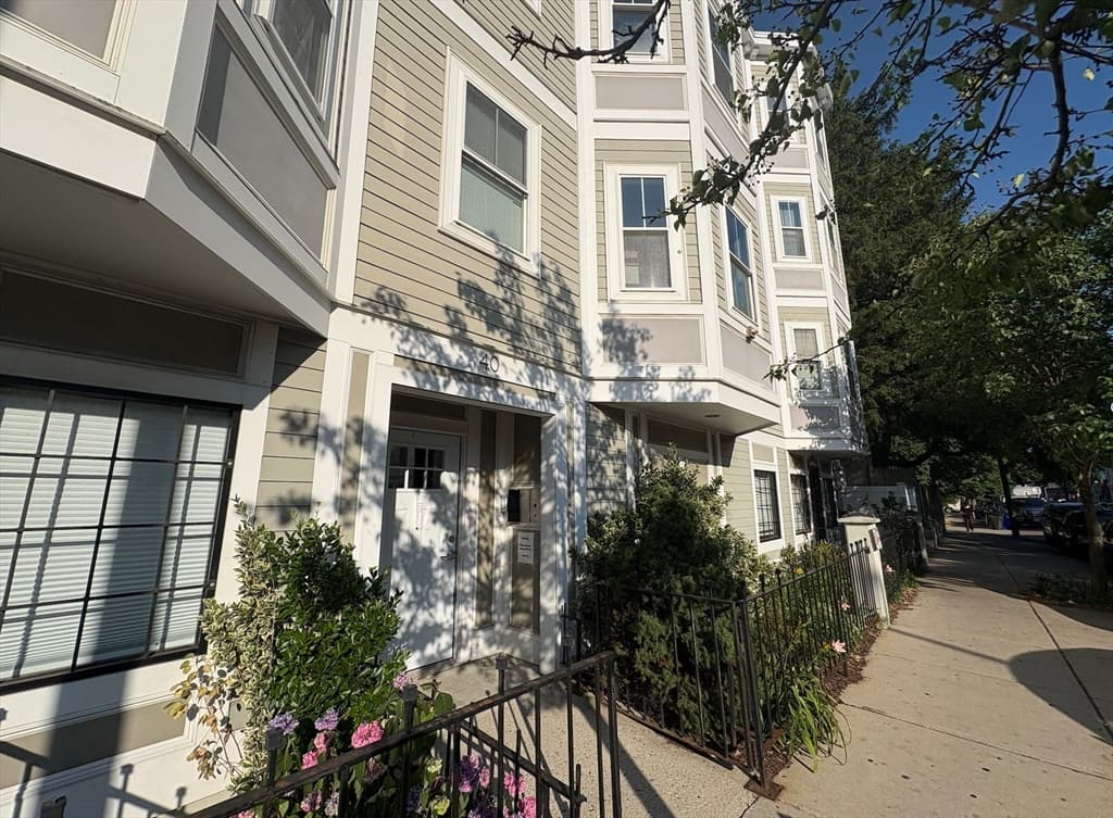 Condominium at 40 Hancock St # 10, Boston MA 02125, Boston, photo 13 of 14