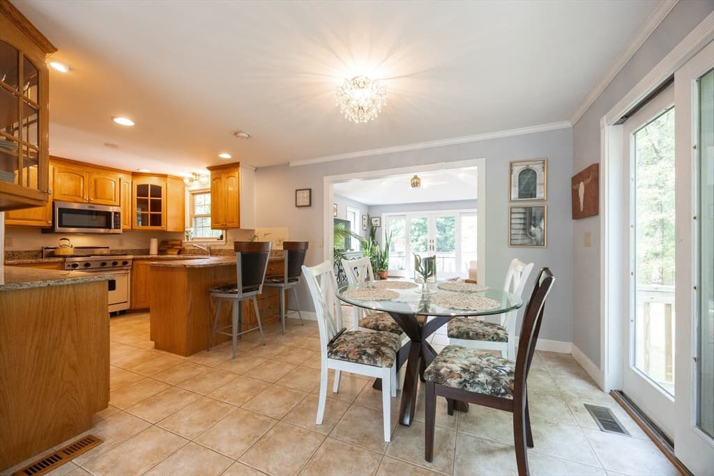 23 Lexington Ln, Millis MA 02054 photo 17