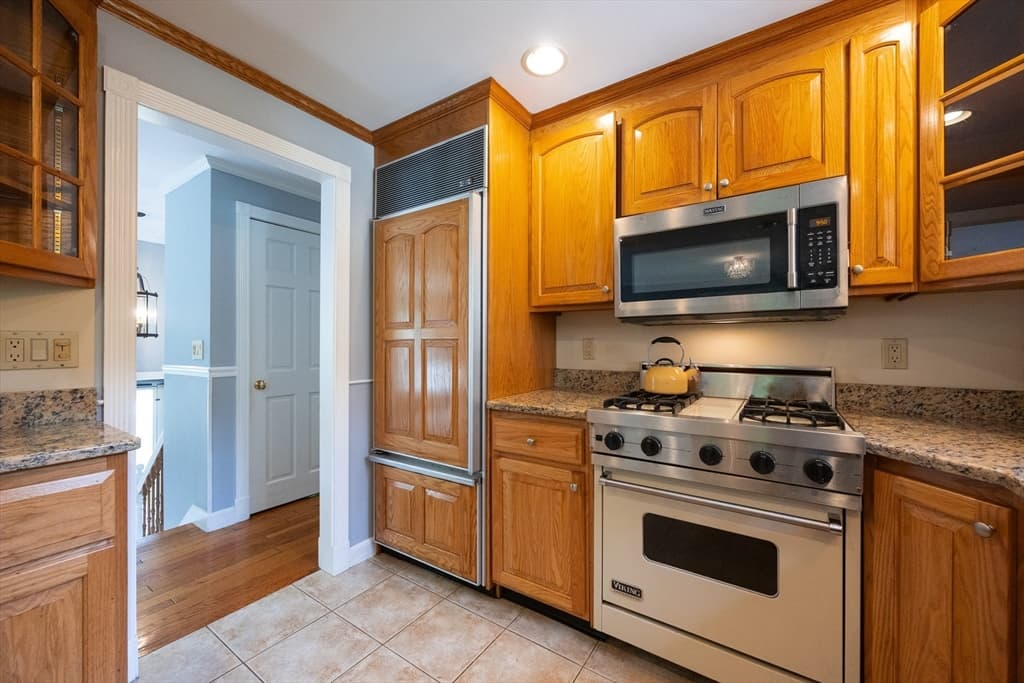 23 Lexington Ln, Millis MA 02054 photo 12