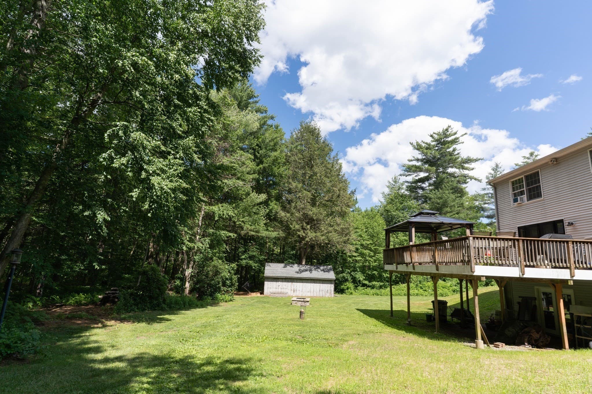 Single Family Residence at 1 Barefoot Ln, Brookfield MA 01506, Brookfield, photo 6 of 41