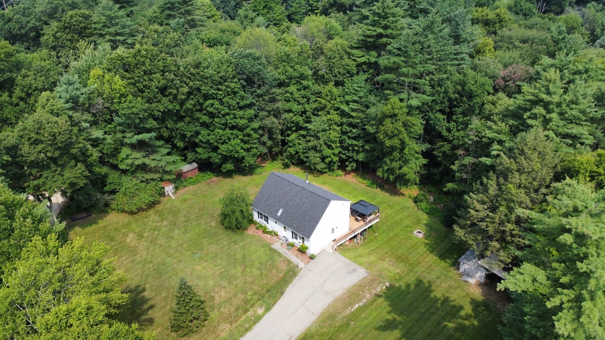 1 Barefoot Ln, Brookfield MA 01506