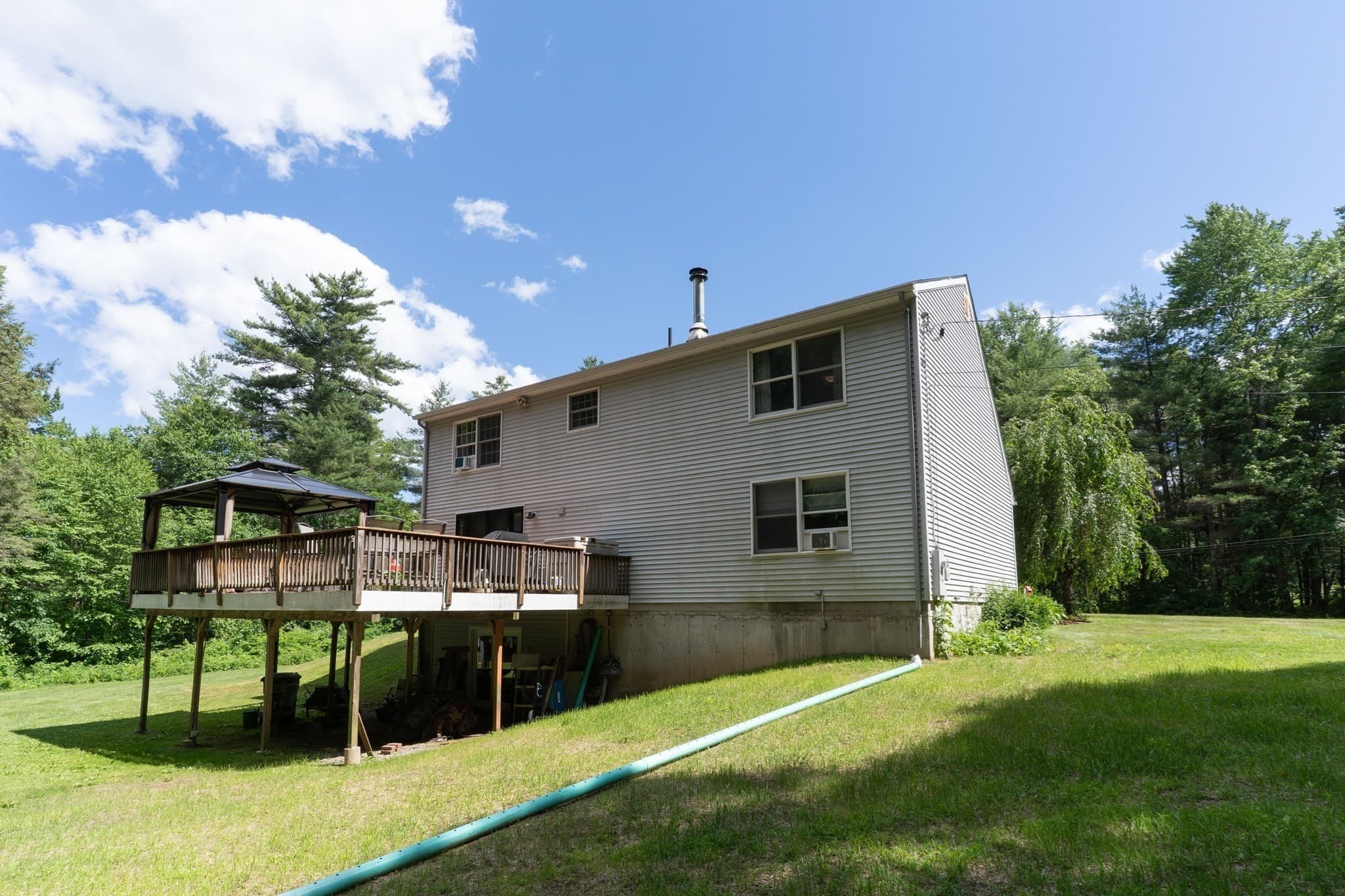 Single Family Residence at 1 Barefoot Ln, Brookfield MA 01506, Brookfield, photo 5 of 41