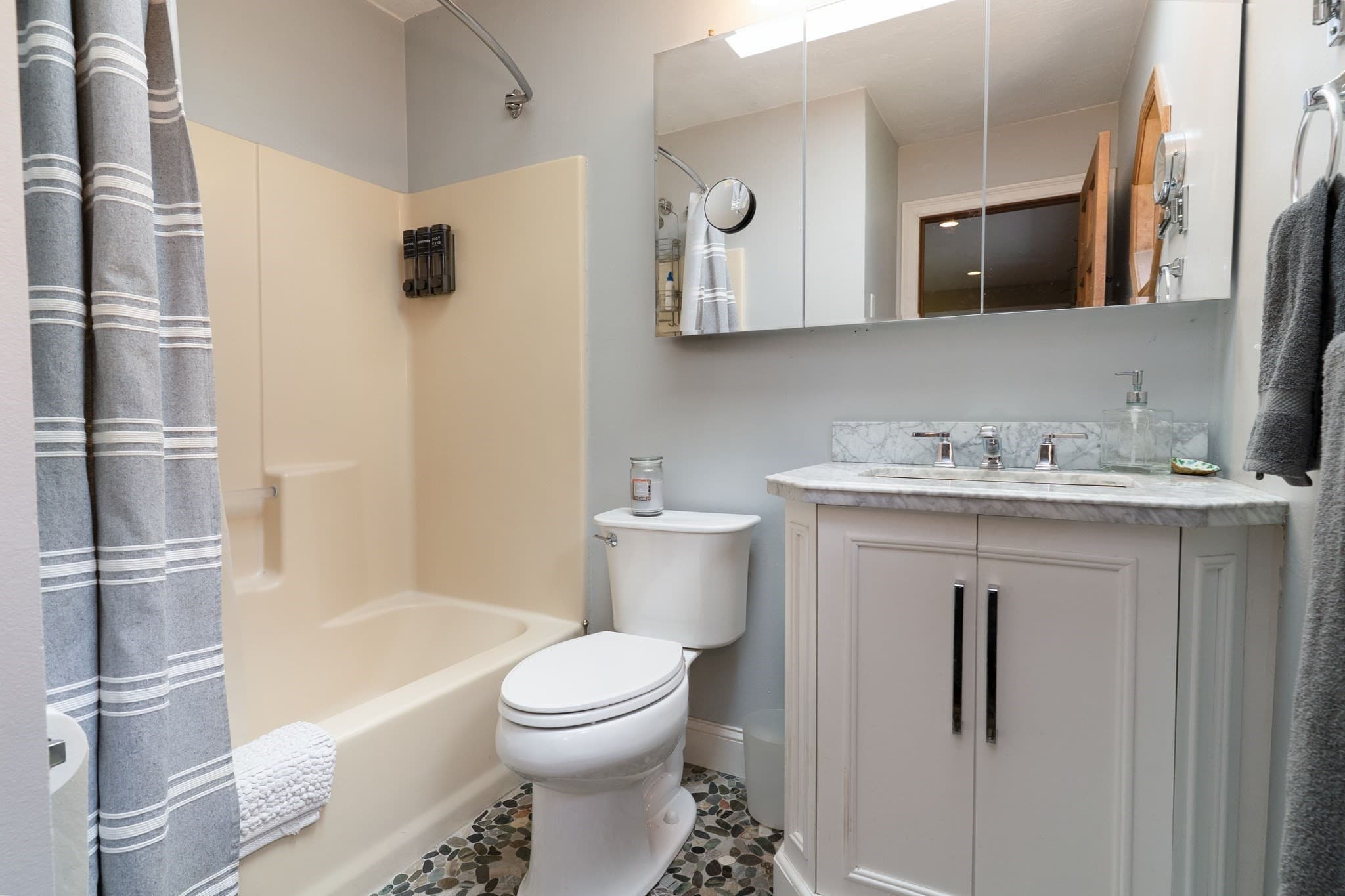 Single Family Residence at 1 Barefoot Ln, Brookfield MA 01506, Brookfield, photo 33 of 41