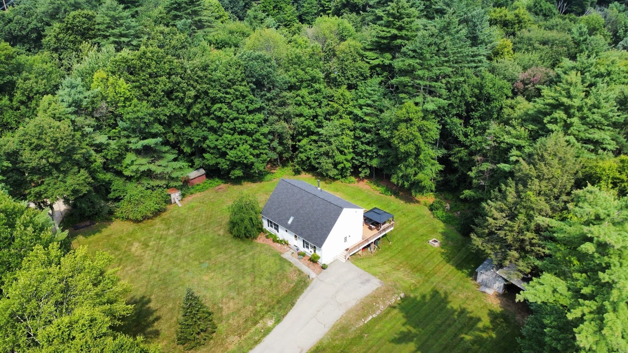 Single Family Residence at 1 Barefoot Ln, Brookfield MA 01506, Brookfield, photo 37 of 41