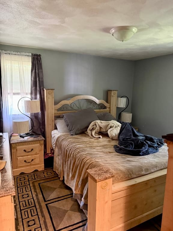 Single Family Residence at 26 Donnelly Cross Rd, Spencer MA 01562, photo 13 of 16