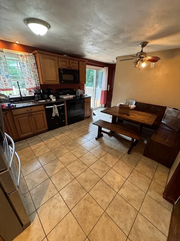 Single Family Residence at 26 Donnelly Cross Rd, Spencer MA 01562, photo 11 of 16