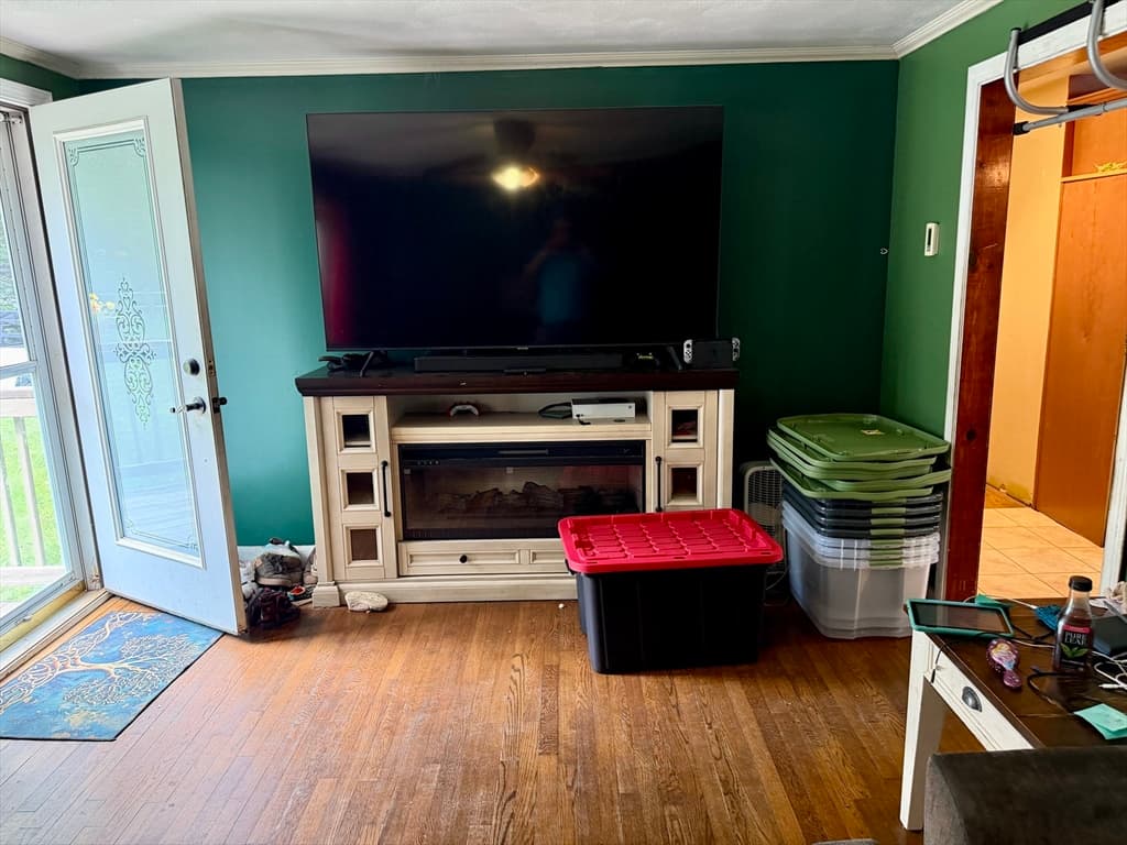 Single Family Residence at 26 Donnelly Cross Rd, Spencer MA 01562, photo 8 of 16