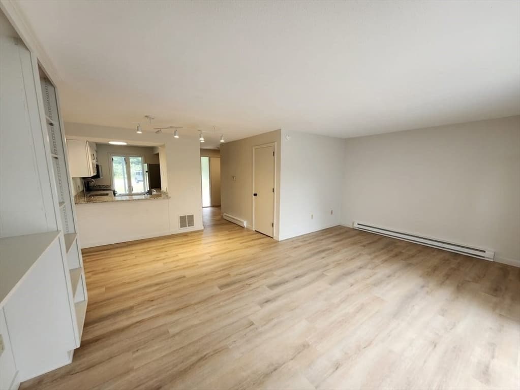 10 Winston Ct # 10, Amherst MA 01002 photo 6
