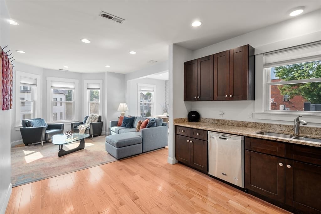 659 Moody St # 3, Waltham MA 02453 photo 10