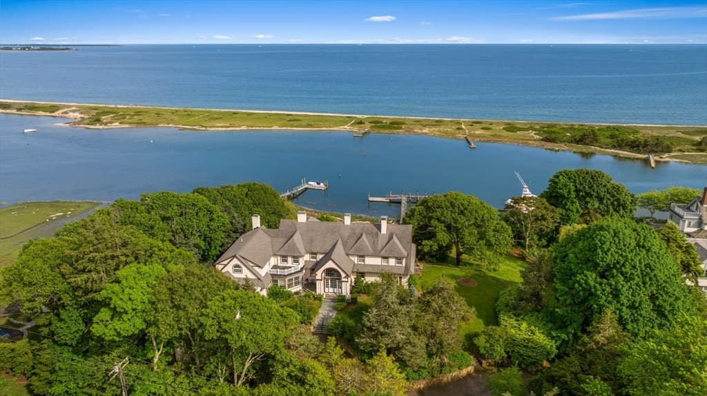 63 Main Street, Barnstable MA 02655