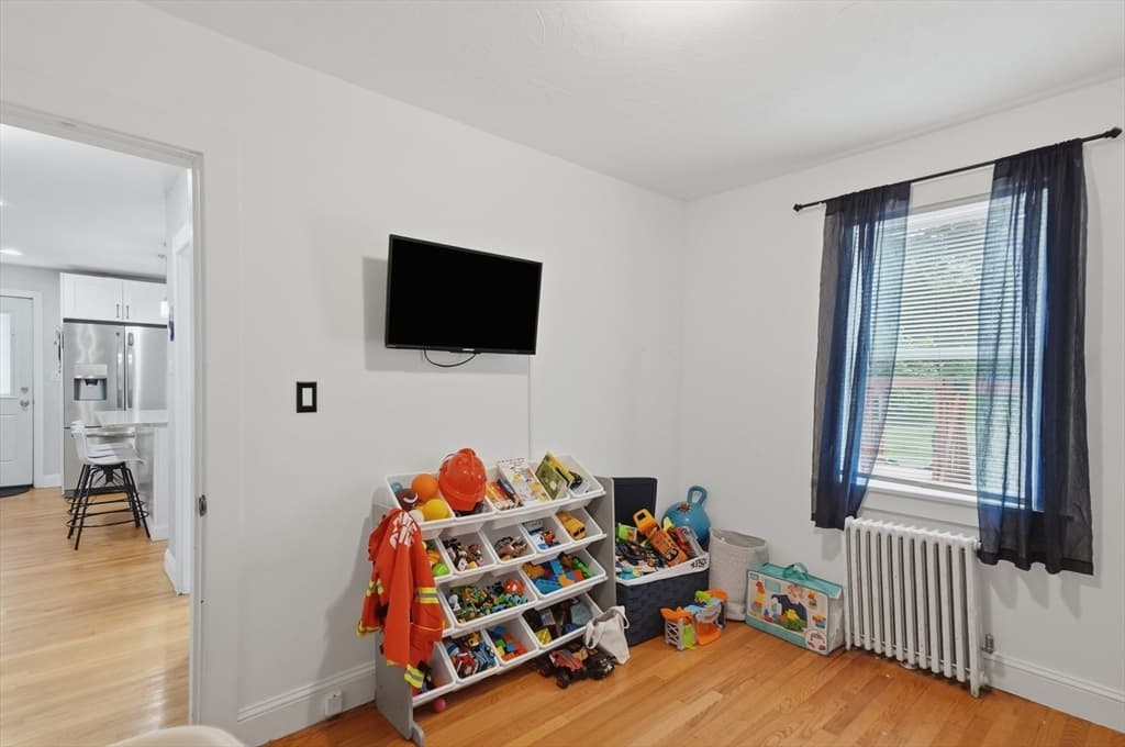 Single Family Residence at 20 Stevens Street, Dracut MA 01826, photo 12 of 32