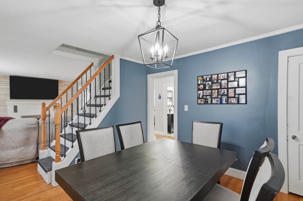 Single Family Residence at 20 Stevens Street, Dracut MA 01826, photo 10 of 32