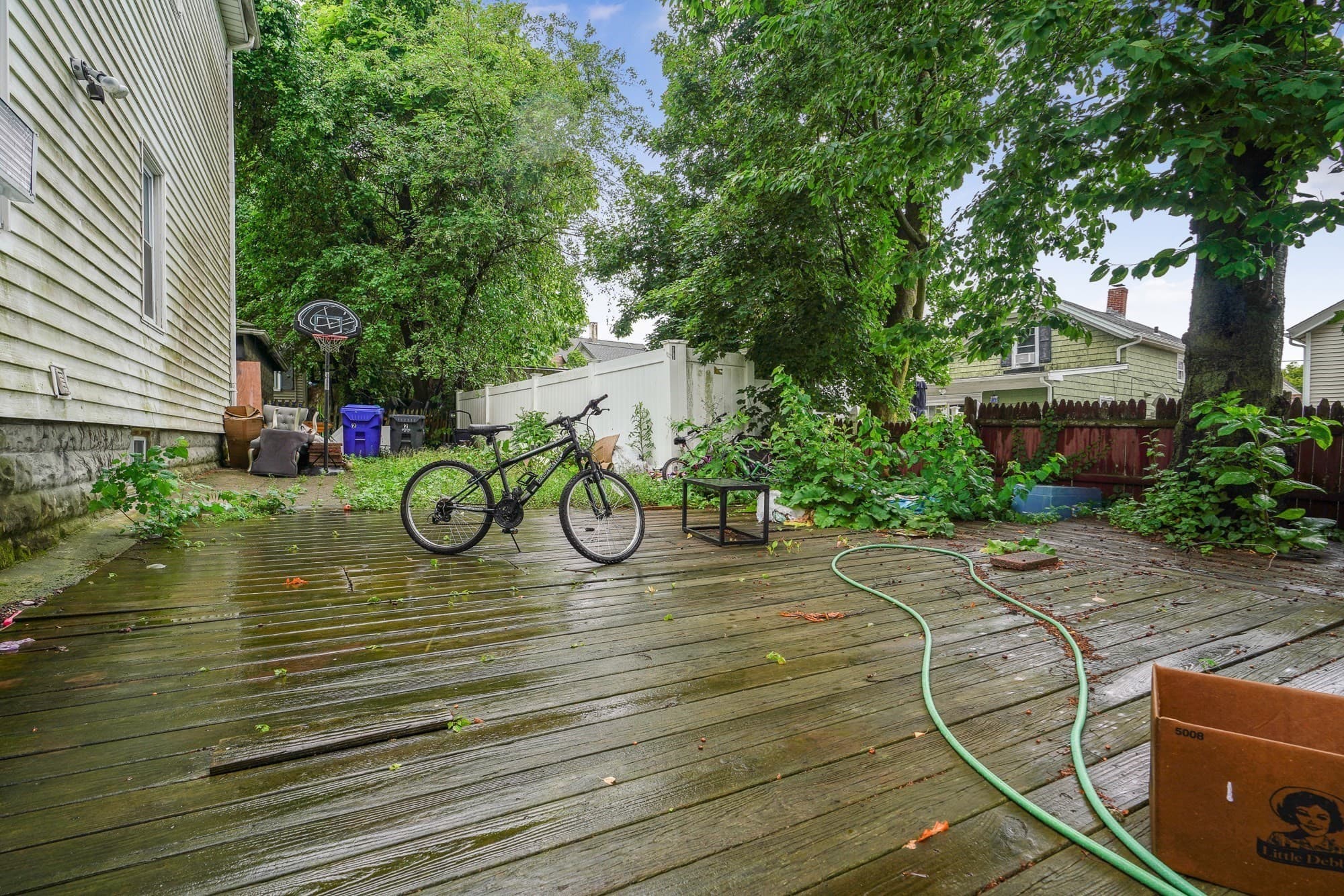 4 Family at 39 Highland St, Pawtucket RI 02860, photo 27 of 29