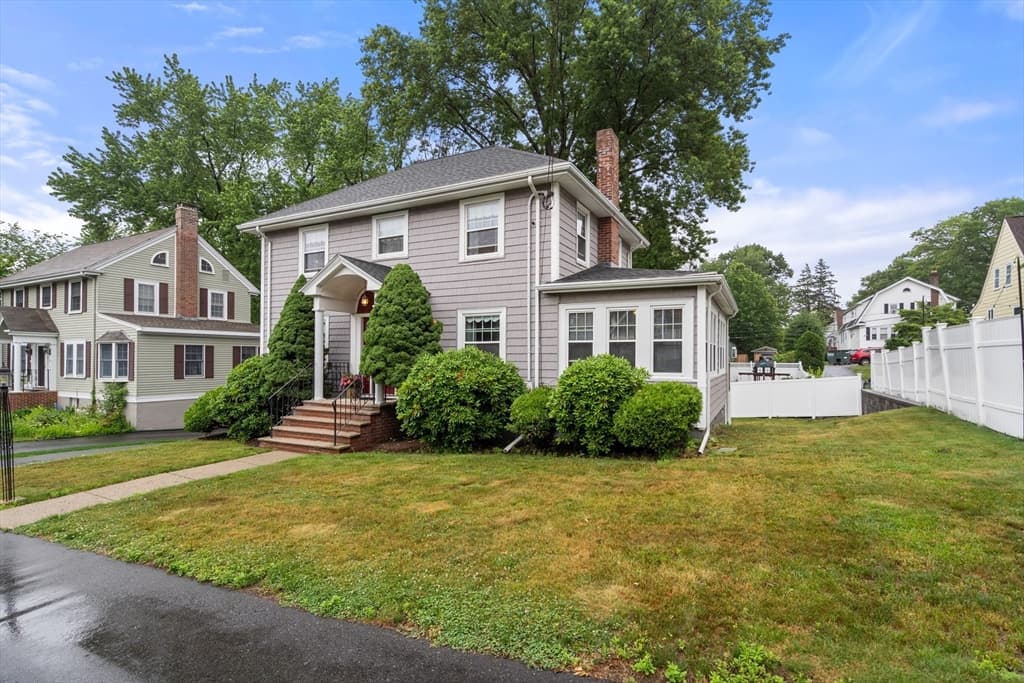 20 Rowe Street, Milton MA 02186 photo 2