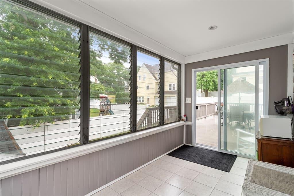 20 Rowe Street, Milton MA 02186 photo 12