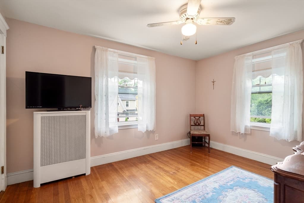 20 Rowe Street, Milton MA 02186 photo 15