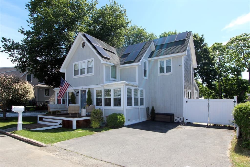 22 Maple Street, Wareham MA 02571