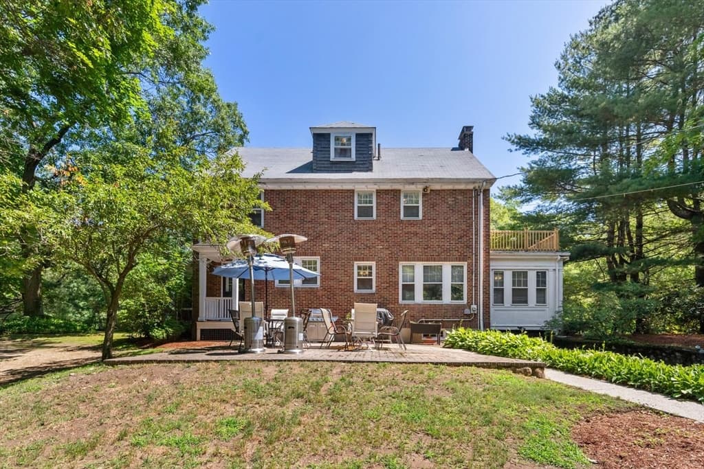 114 South Border Road, Medford MA 02155 photo 3