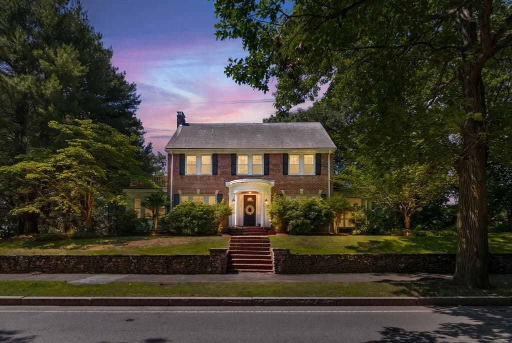 114 South Border Road, Medford MA 02155