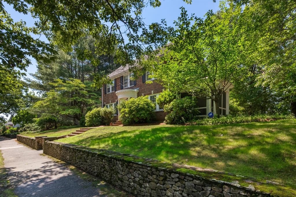 114 South Border Road, Medford MA 02155 photo 33