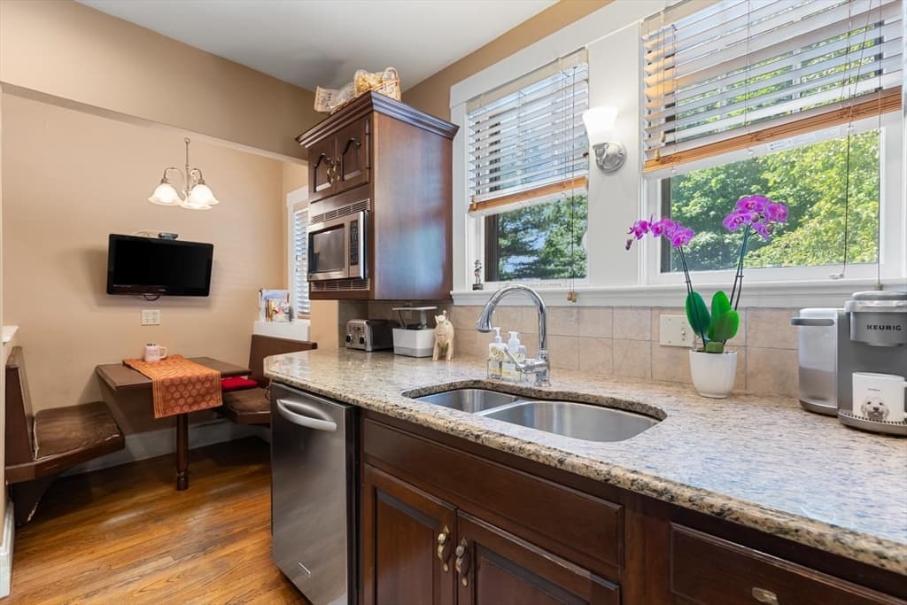 114 South Border Road, Medford MA 02155 photo 15
