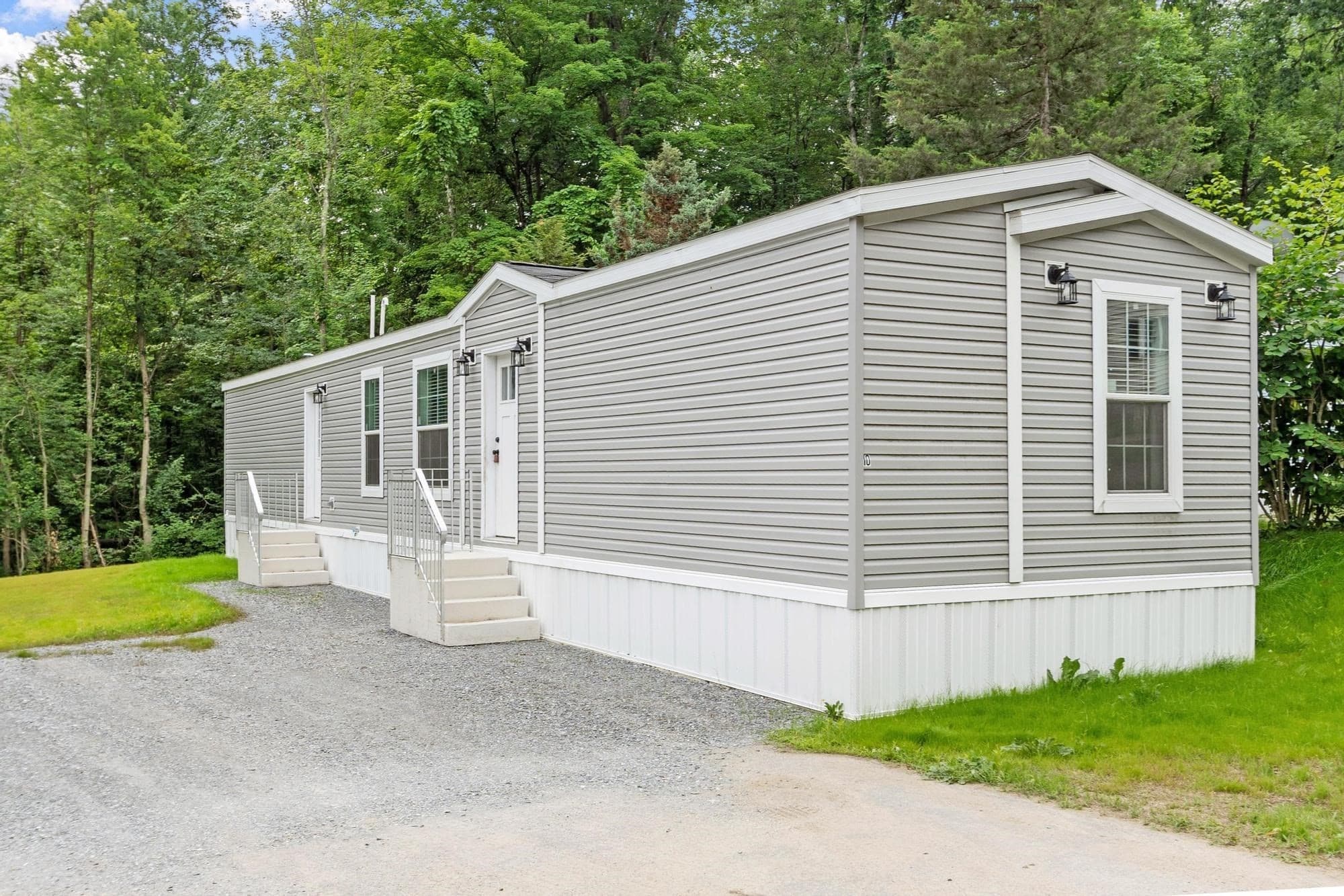 Mobile Home at 1990 Mass Ave # 10, Lunenburg MA 01462, photo 15 of 18