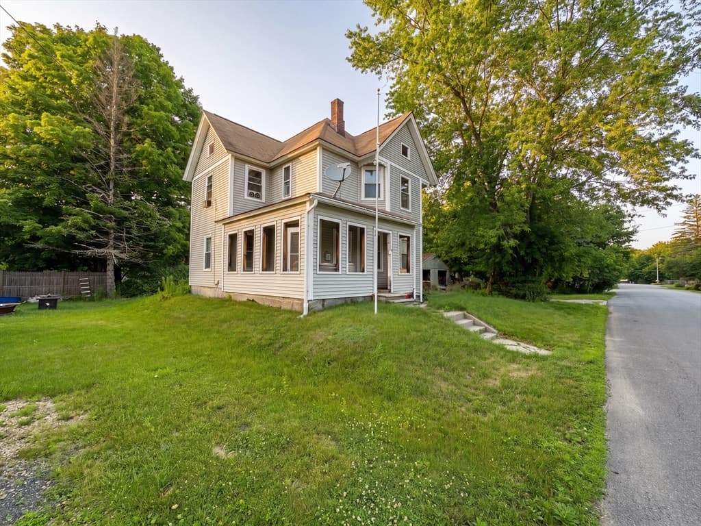 15 Blodgett Street, Orange MA 01364