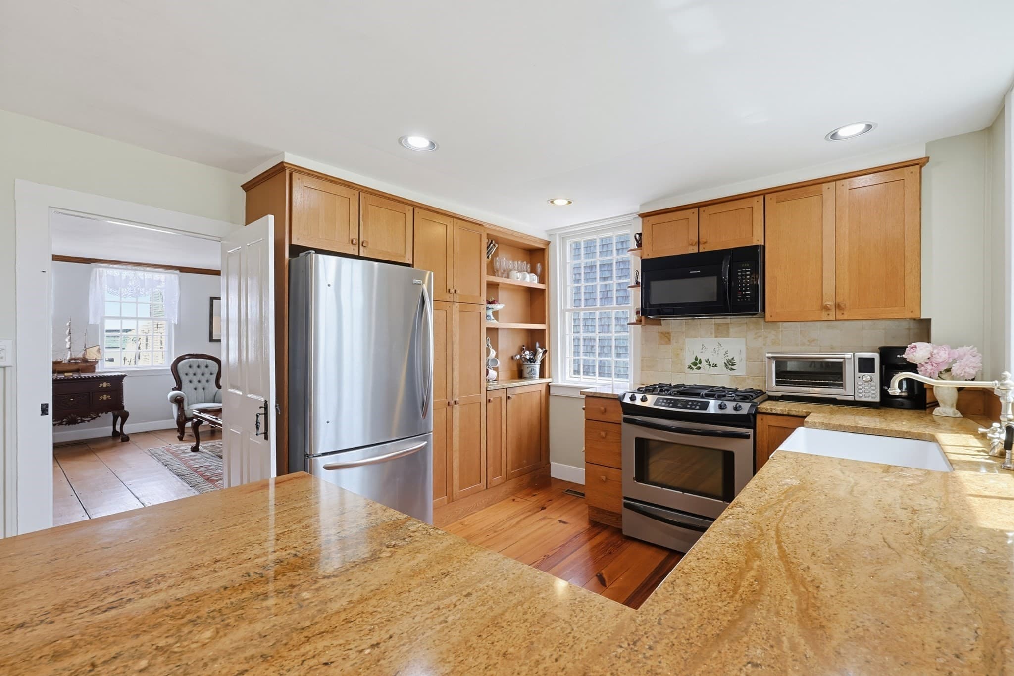 Single Family Residence at 2037 Main Rd, Westport MA 02791, photo 13 of 42