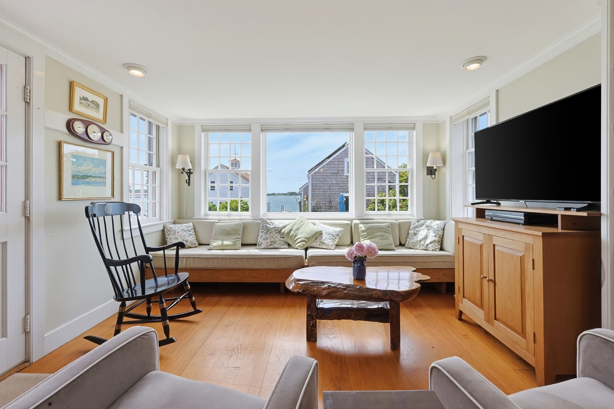 Single Family Residence at 2037 Main Rd, Westport MA 02791, photo 17 of 42