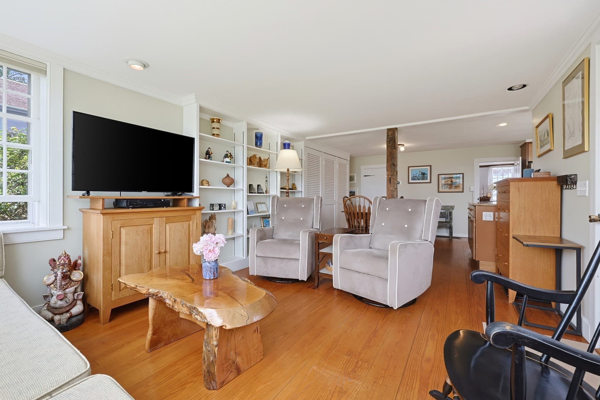 Single Family Residence at 2037 Main Rd, Westport MA 02791, photo 16 of 42