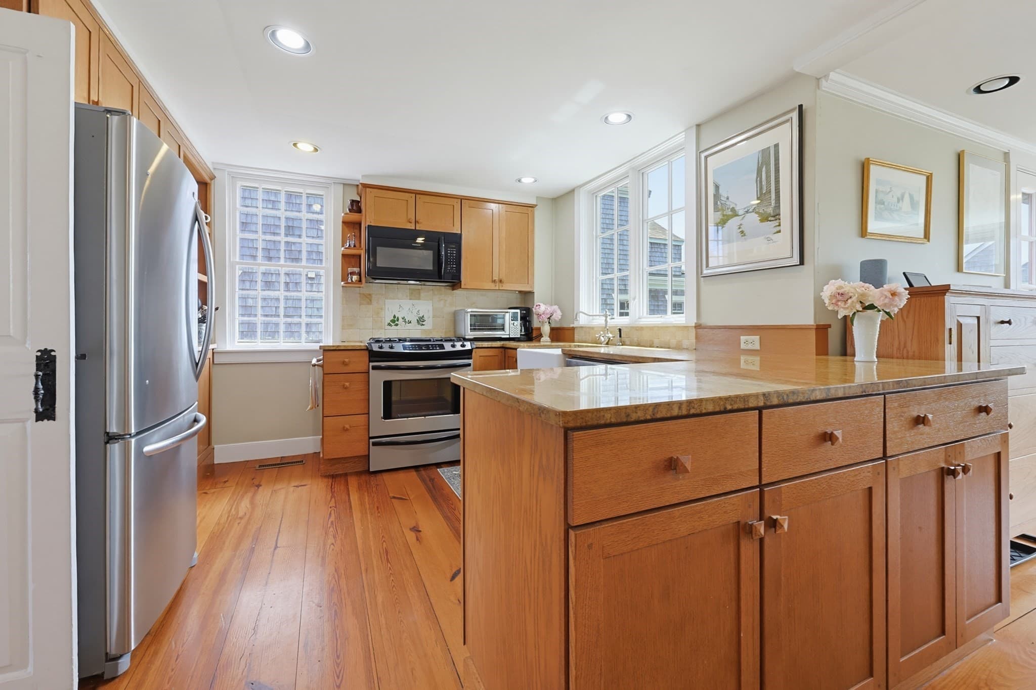 Single Family Residence at 2037 Main Rd, Westport MA 02791, photo 12 of 42