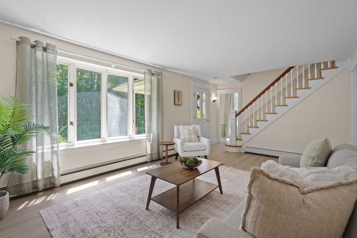 Single Family Residence at 601 Wachusett Street, Holden MA 01520, photo 7 of 38
