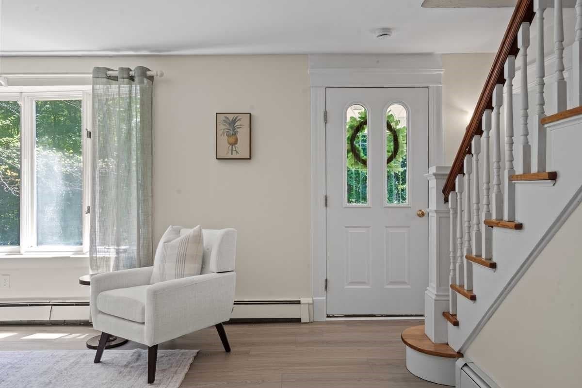 Single Family Residence at 601 Wachusett Street, Holden MA 01520, photo 5 of 38
