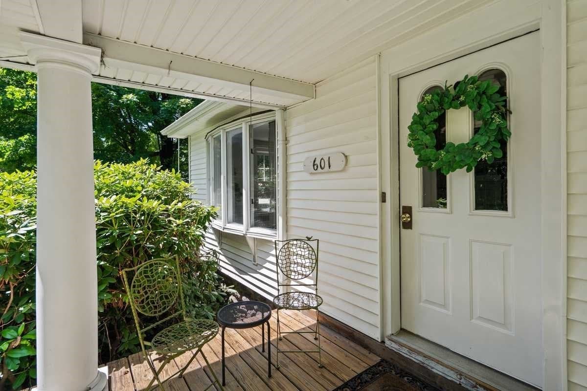 Single Family Residence at 601 Wachusett Street, Holden MA 01520, photo 4 of 38