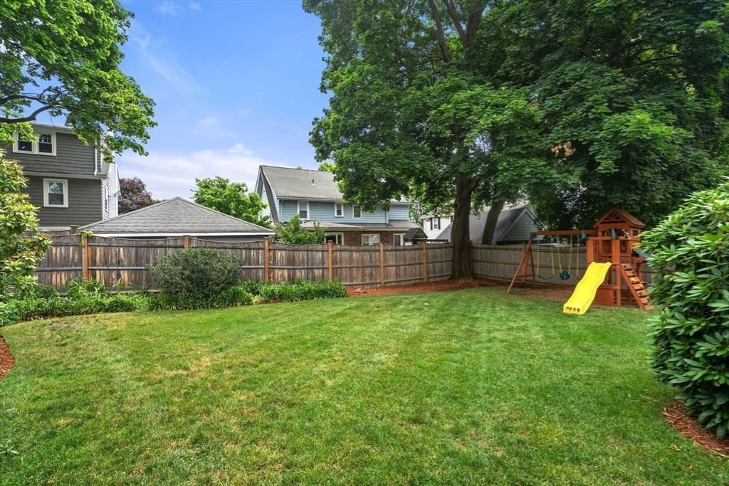 36 Richardson Road, Belmont MA 02478 photo 17