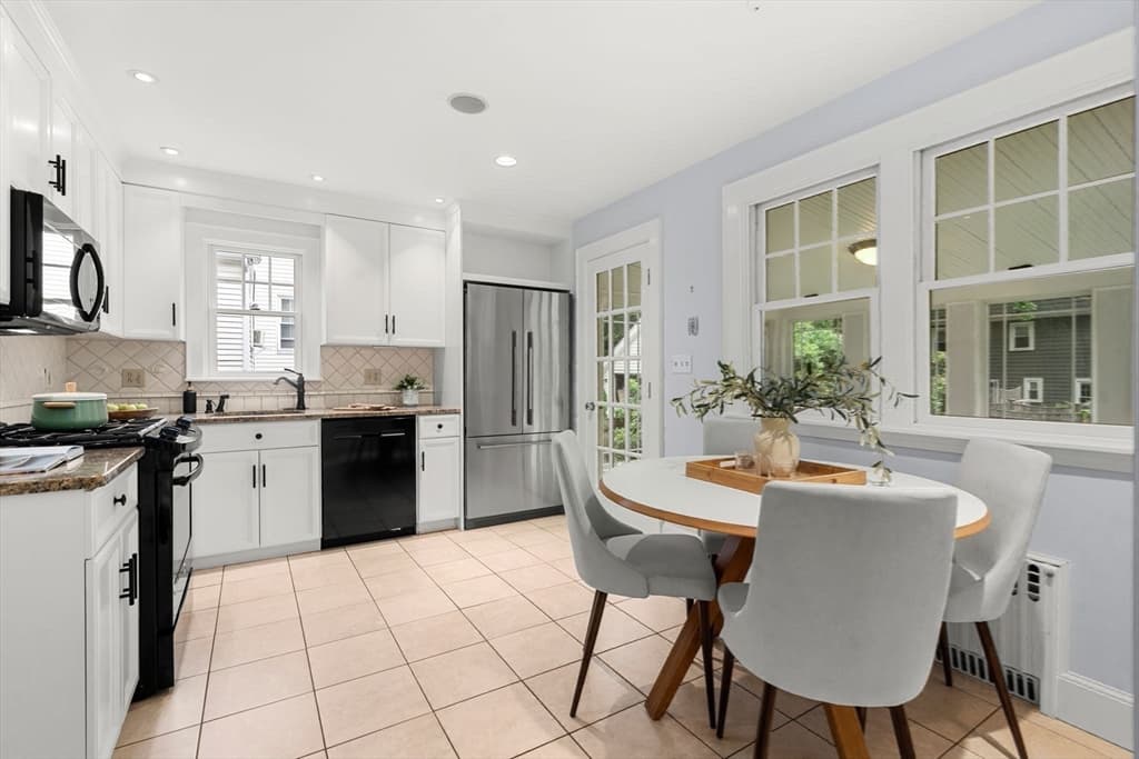 36 Richardson Road, Belmont MA 02478 photo 7