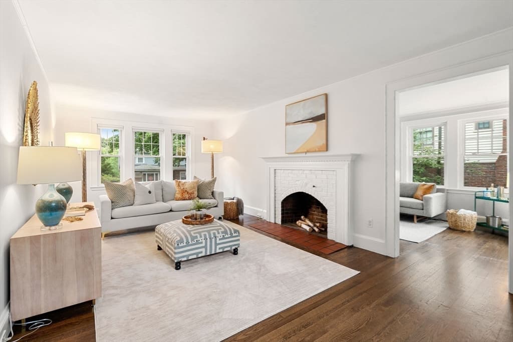 36 Richardson Road, Belmont MA 02478 photo 3