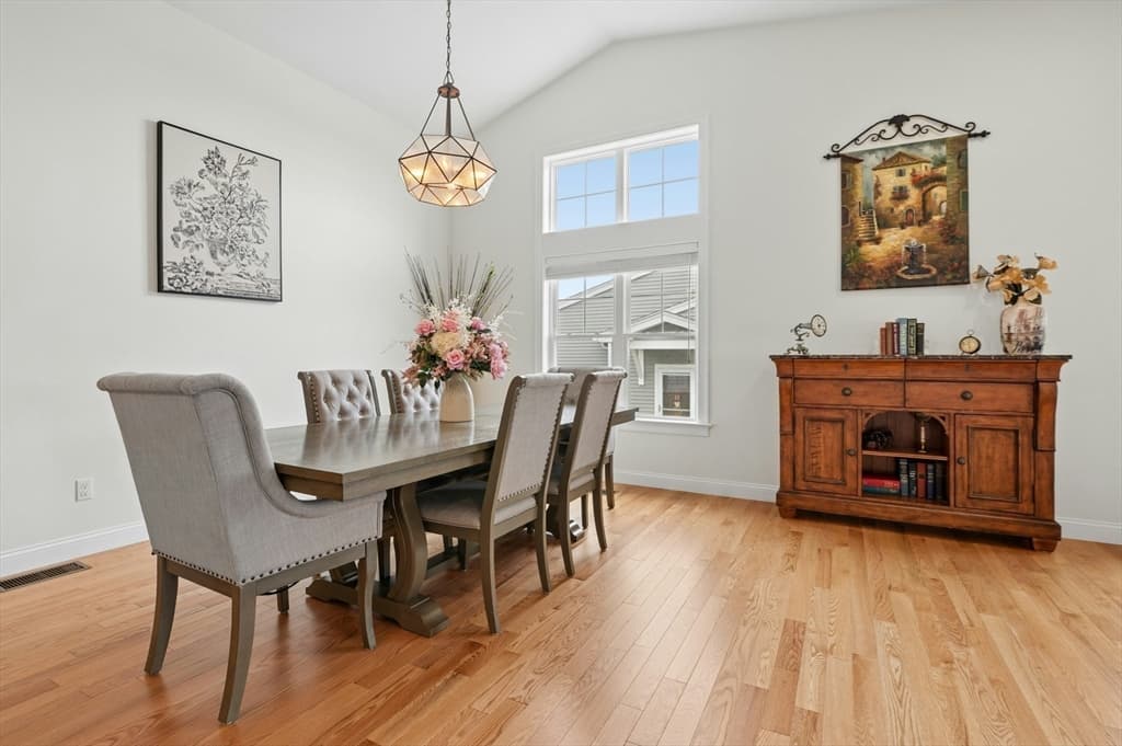 Condominium at 44 Logans Run # 44, Millbury MA 01527, Millbury, photo 8 of 41
