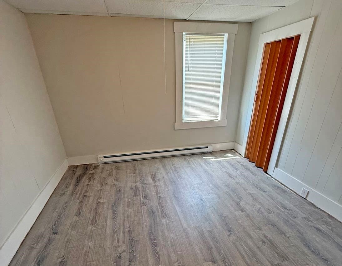5-9 Family at 18 Auburn St, Lowell MA 01852, Lowell, photo 6 of 10