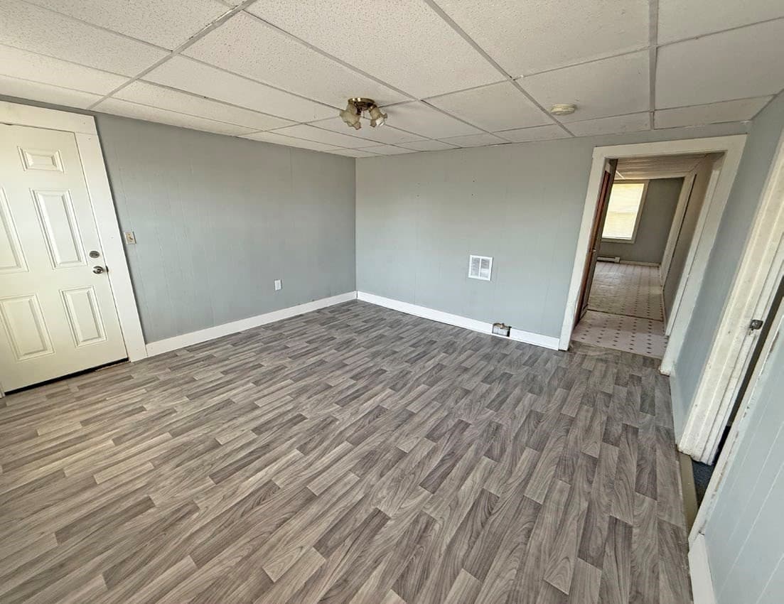 5-9 Family at 18 Auburn St, Lowell MA 01852, Lowell, photo 5 of 10
