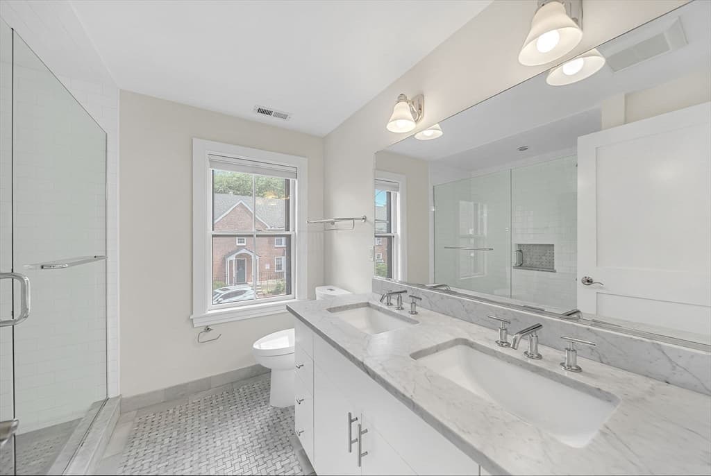 2 Kenway St, Cambridge MA 02138 photo 16