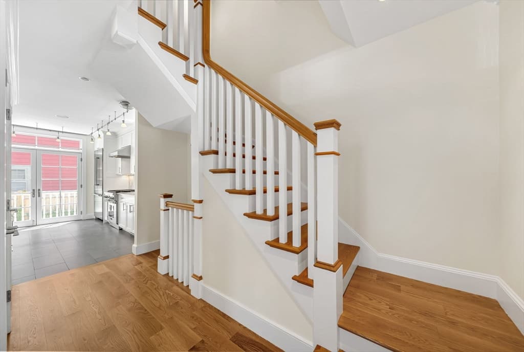 2 Kenway St, Cambridge MA 02138 photo 5